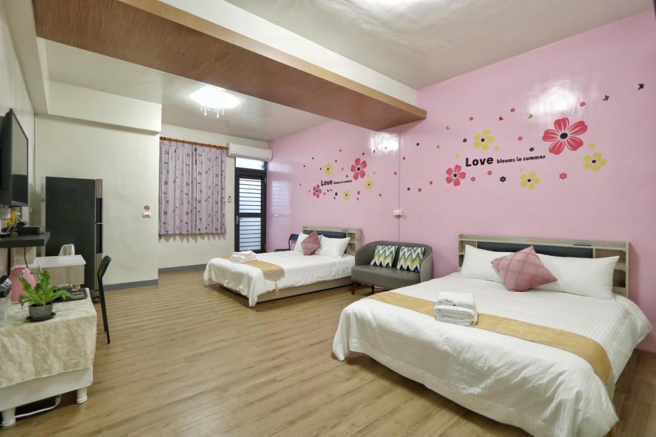 Wanghong Homestay Heng-ch'un Extérieur photo